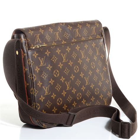 louis vuitton monogram messenger bag.